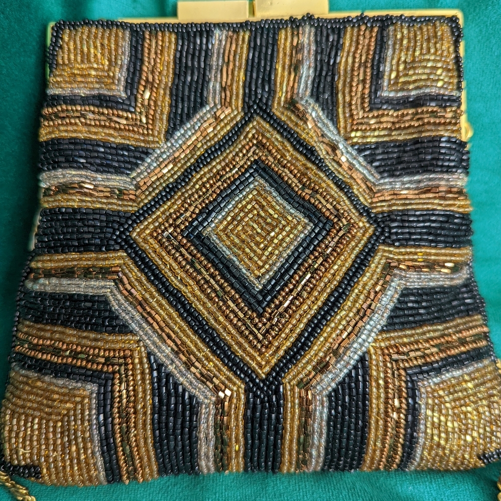 Antique 30s Art Deco beaded purse